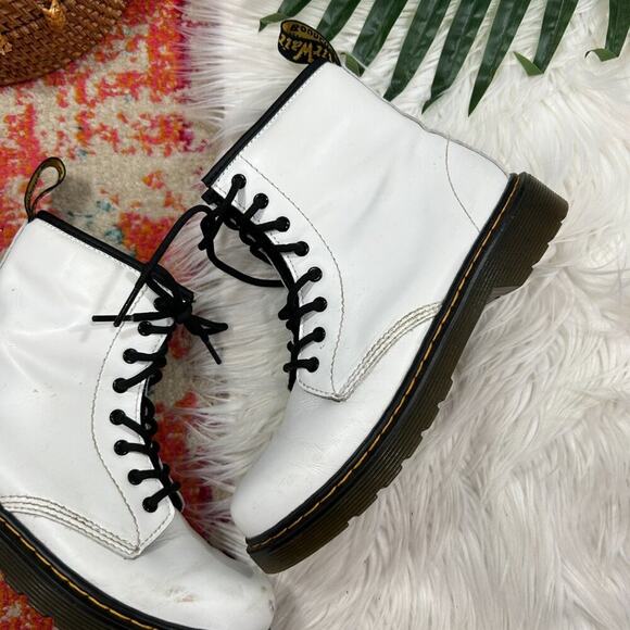 Dr. Martens White Junior 1460 Leather Lace Up Combat Boots Ladies 5 / Mens 4 - Picture 3 of 10